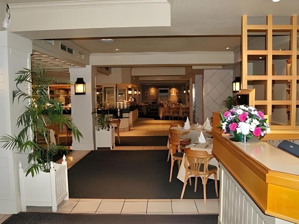 Lugogo Sun Hotel  Dining  Restaurant 3