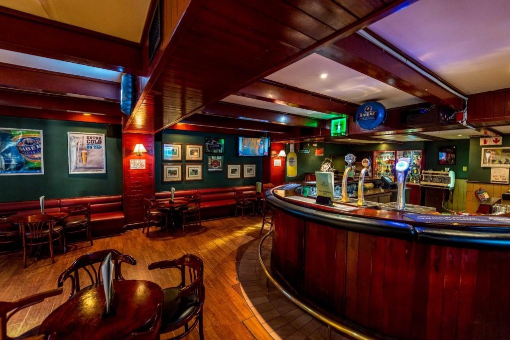 Lugogo Sun Hotel  Facilities  Bar 4