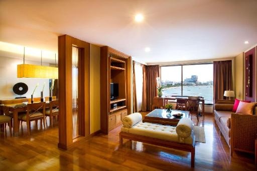 Dusit Thani PattayaroomsRoyal Suite Suite Room14