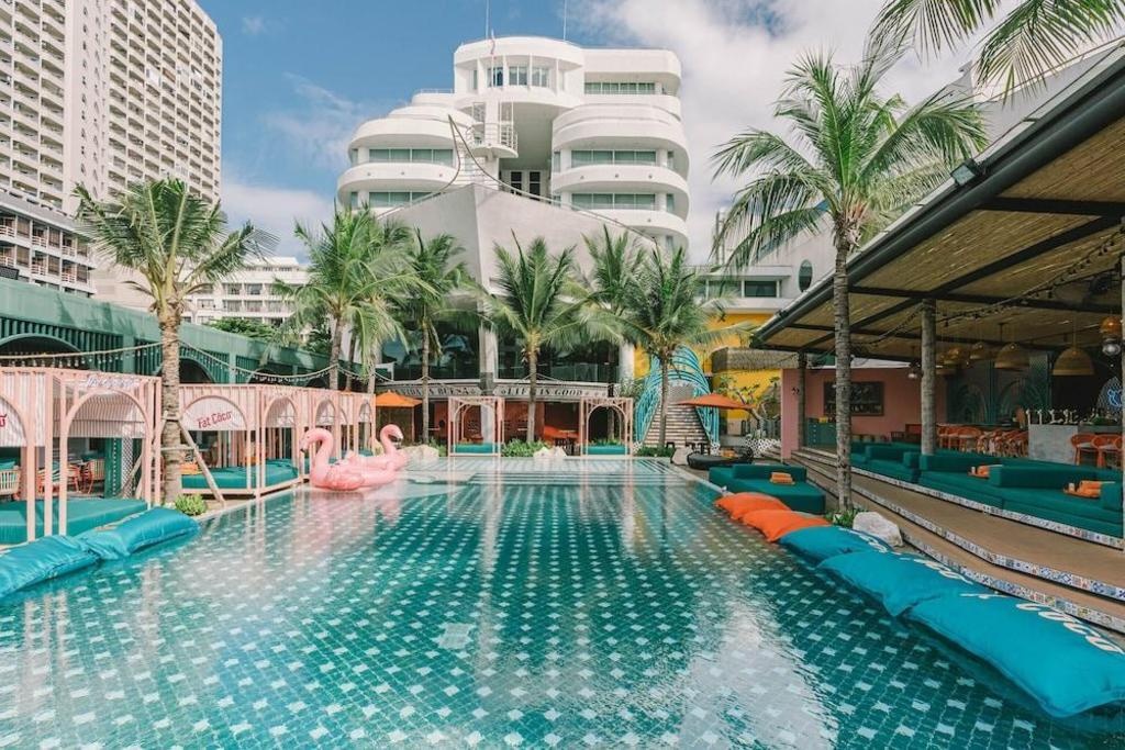 A One The Royal Cruise Hotel Pattayafacilitiesfacilities Image 22