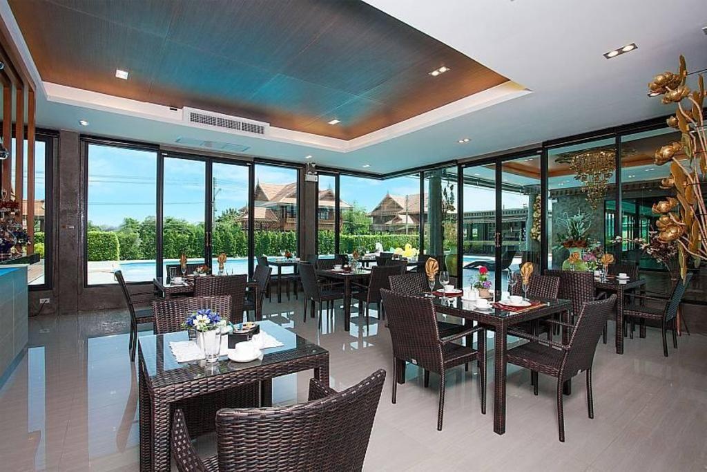 Villa Timberland Lanna Villa 403 4 Bedsdiningdining Image 22