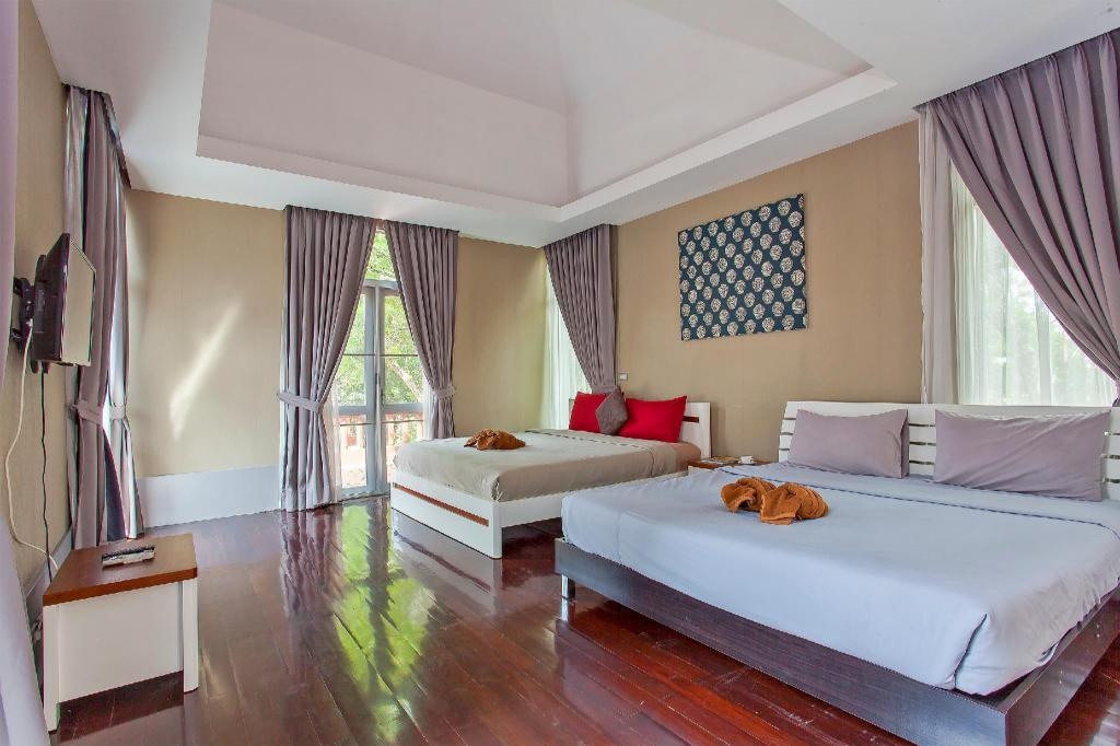 Nagawari 8 Luxury 6BR Pool Villa In Na JomtienfacilitiesBedroom27