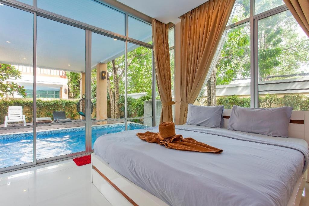 Nagawari 8 Luxury 6BR Pool Villa In Na JomtienfacilitiesBedroom28