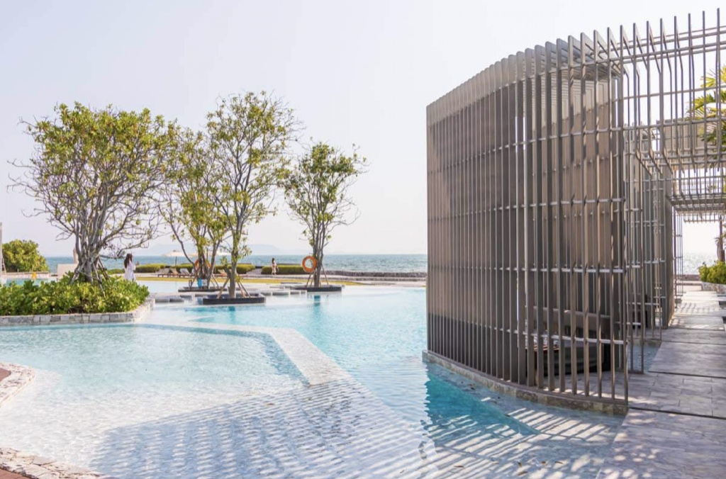Luxurious 1 Bedroom In Veranda Residence JomtienfacilitiesSwimming Pool Outdoor6