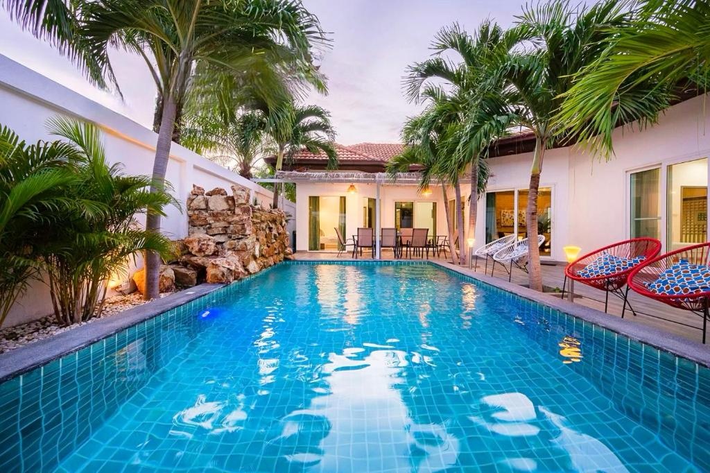 Majestic Residence Pool Villa 4 Bedrooms Private Beachfacilitiesfacilities Image 1010
