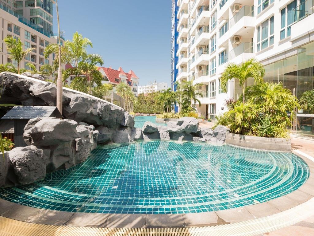 The Cliff Condominium By GrandisVillas  Facilities  Swimming Pool 4