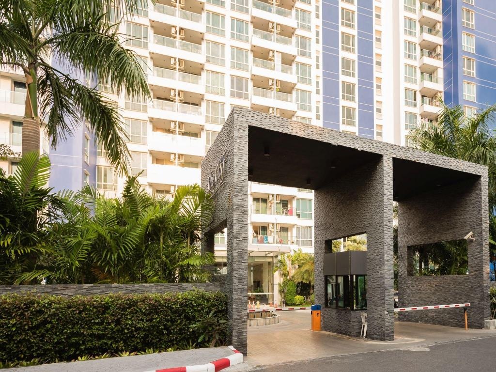 The Cliff Condominium By GrandisVillas  Property Views  Entrance 8