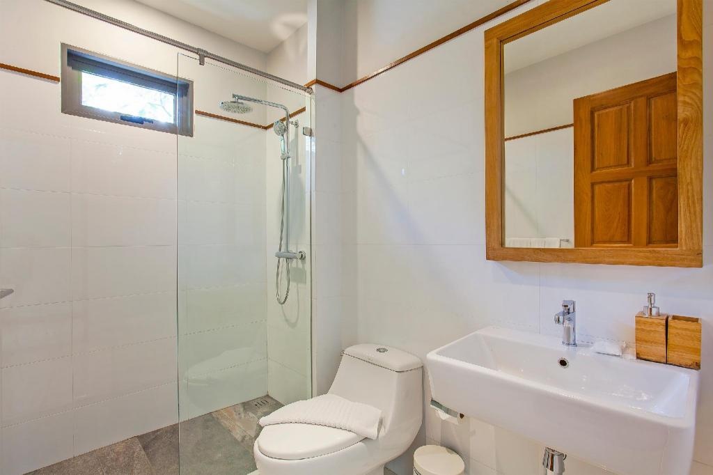 Pattaya Retreat Pool Villas 12 Bedroom Sleeps 24facilitiesBedroom60