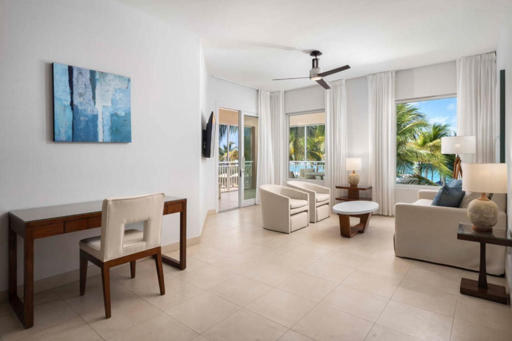 Blue Haven Resort All Inclusive  Rooms  Rooms Image 11 11