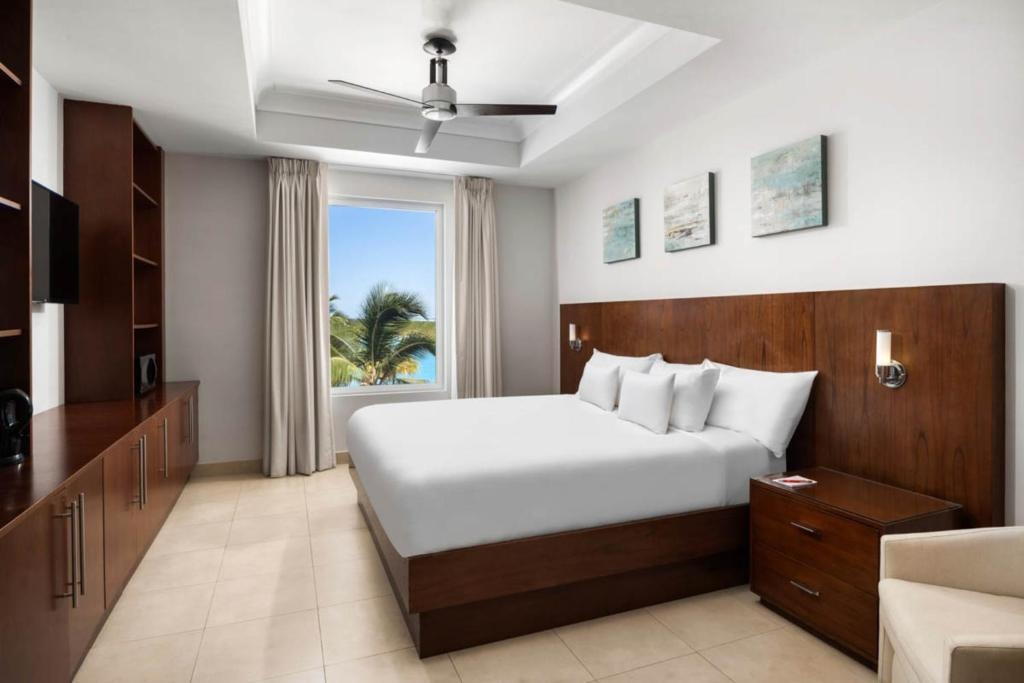 Blue Haven Resort All Inclusive  Rooms  Rooms Image 12 12