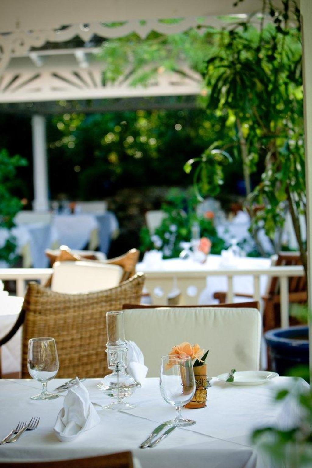 Point Grace  Dining  Dining Image 4 4