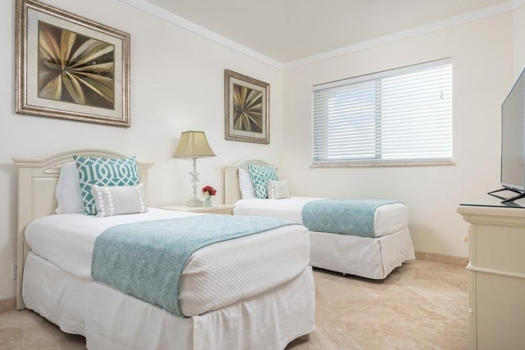 The Venetian On Grace Bay  Rooms  Rooms Image 8 8