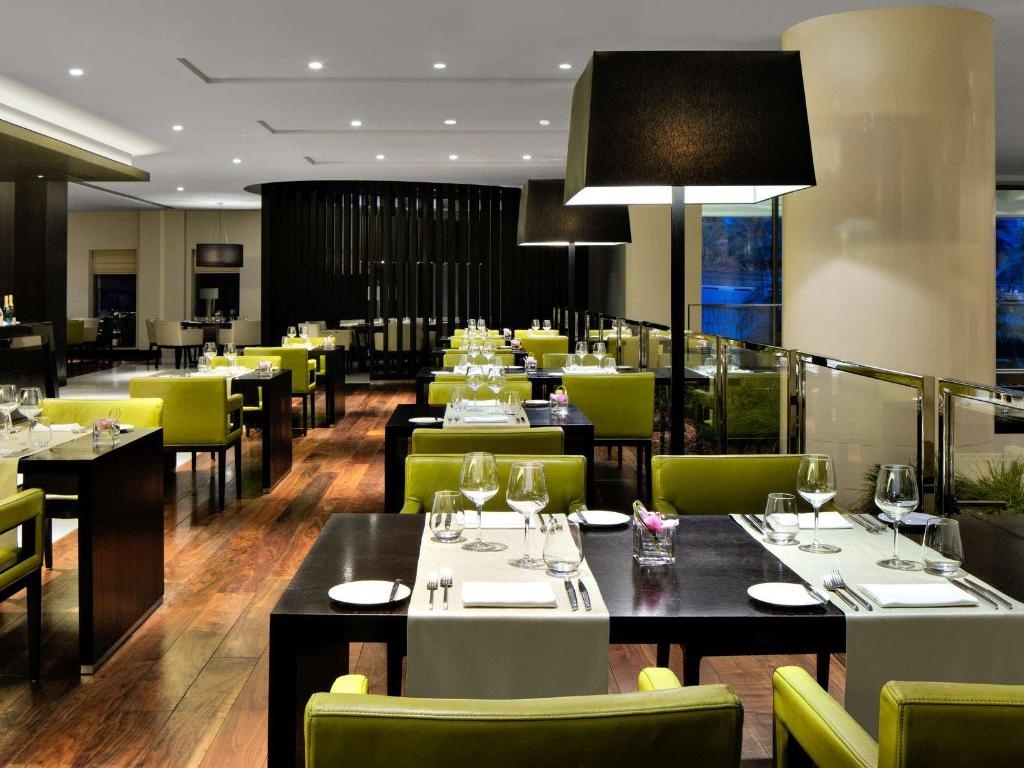 Pullman Dubai Creek City Centre  Dining  Restaurant 1