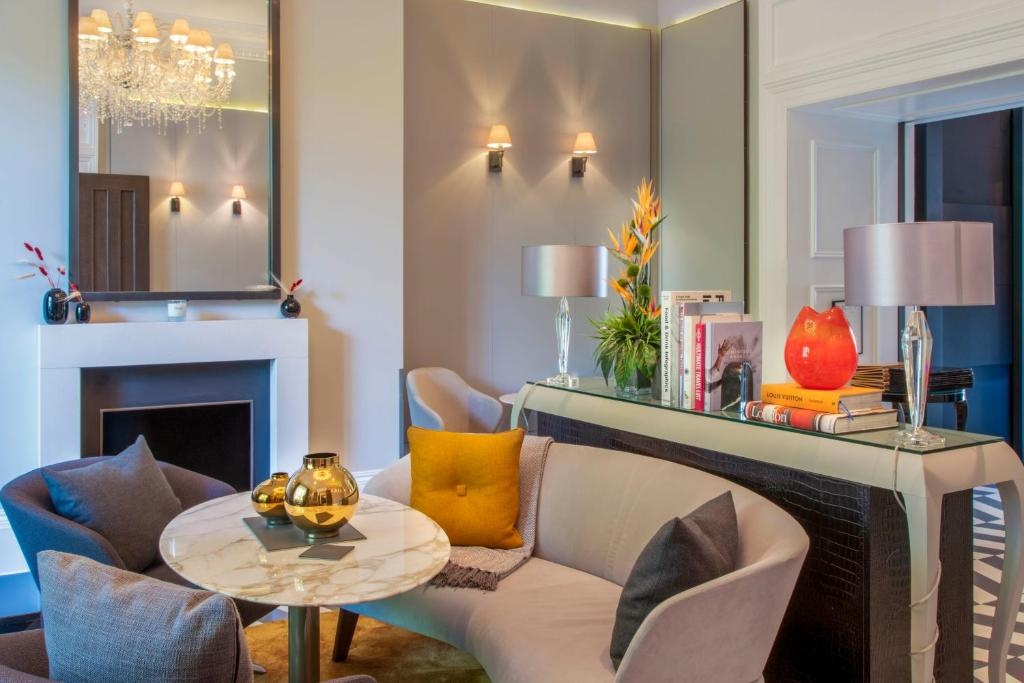 Eccleston Square Hotel  Facilities  Barlounge 4