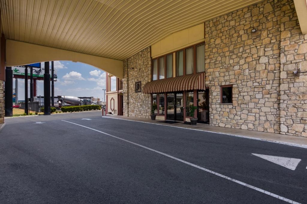 Americas Best Value Inn Buda Austin S  Property Views  Exterior View 6