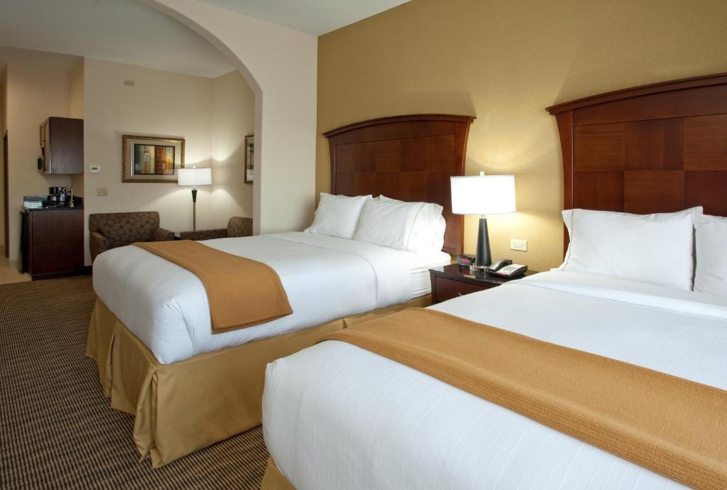 Holiday Inn Express Hotel Suites Austin South Buda By IHG  Rooms  Rooms Image 2 2