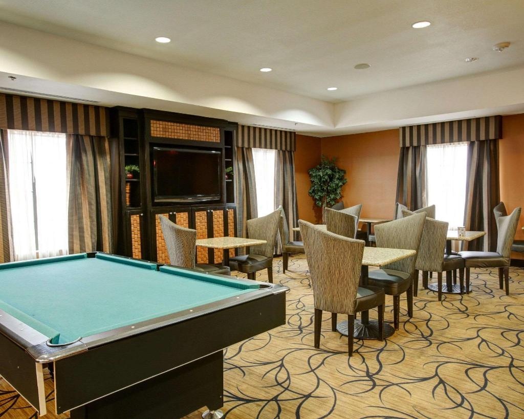 Comfort Suites Buda Austin South  Property Views  Interior View 9