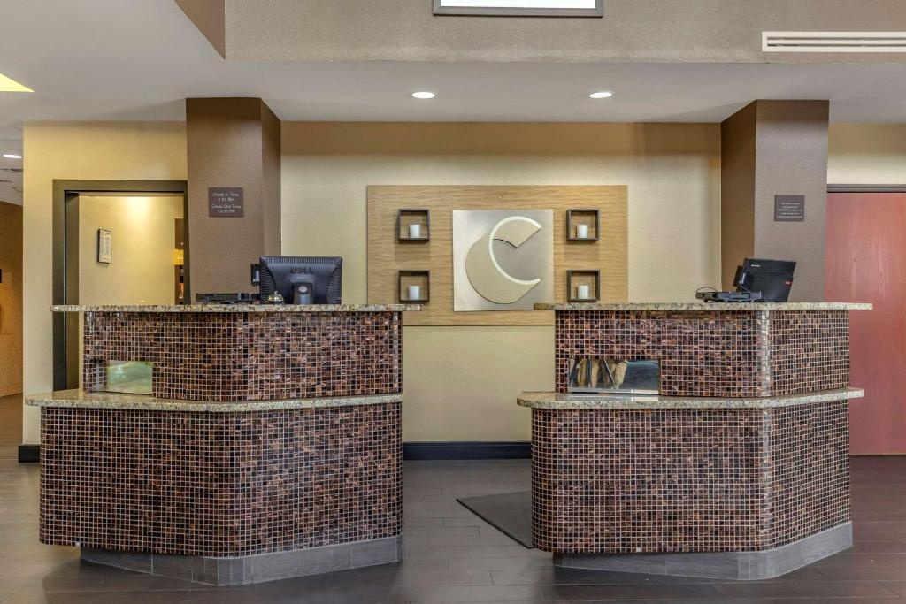 Comfort Suites Buda Austin South  Property Views  Lobby 10