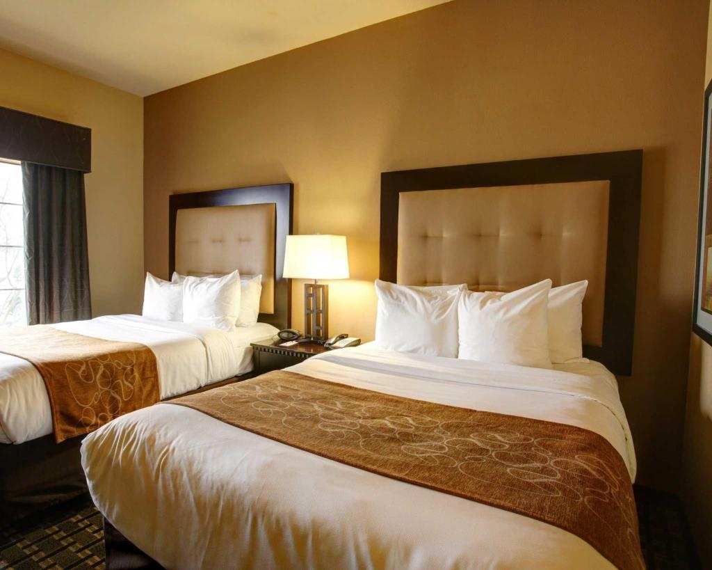 Comfort Suites Buda Austin South  Rooms  Suite Queen Bed 10