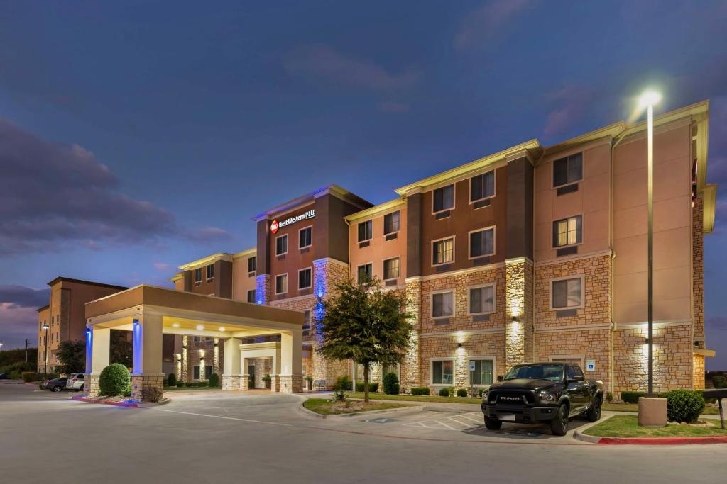 Best Western Plus Buda Austin Inn Suites  Property Views  Exterior View 6
