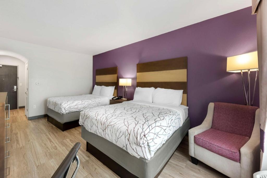 Best Western Plus Buda Austin Inn Suites  Rooms  2 Queen Beds Non Smoking Guestroom 4
