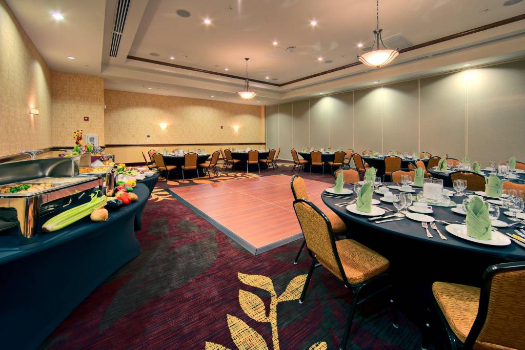 Meeting Room  Ballrooms Courtyard Houma In Houma La