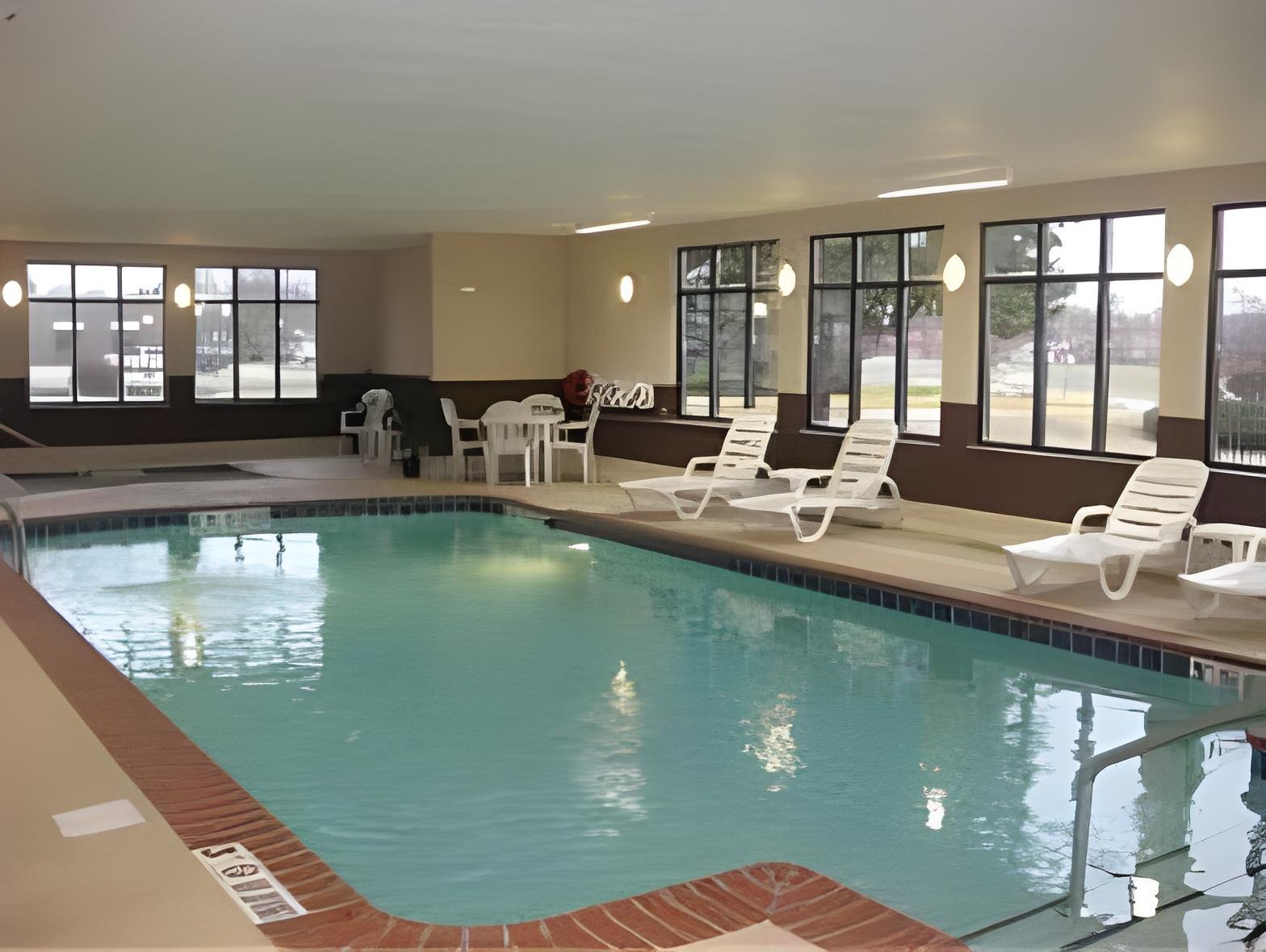 Swimming Pool Baymont By Wyndham St Josephstevensville In Stevensville Mi