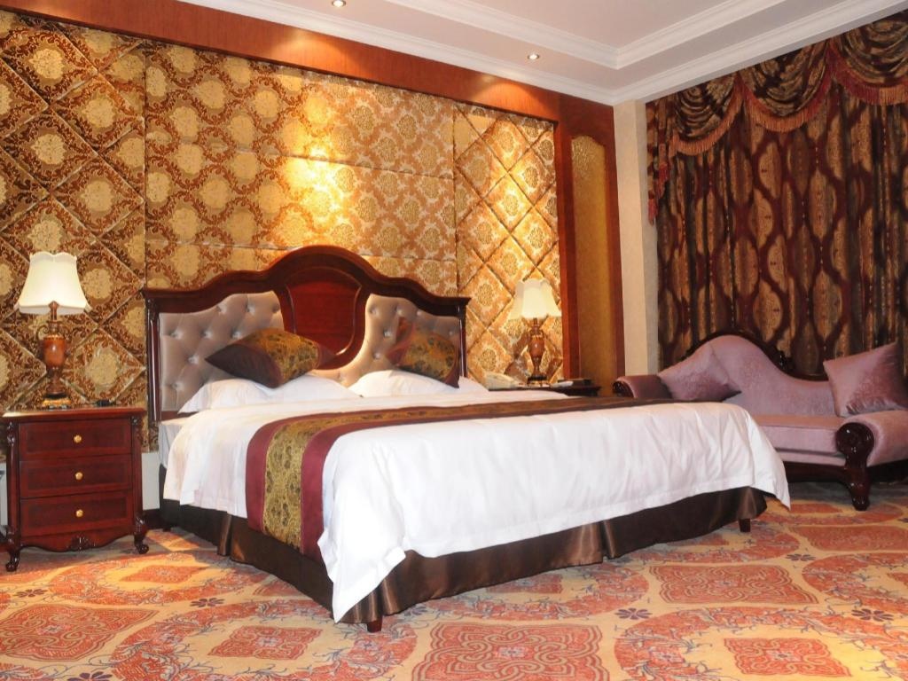 Sogecoa Golden Peacock Hotel  Rooms  Air Conditioning Executive Suite 3