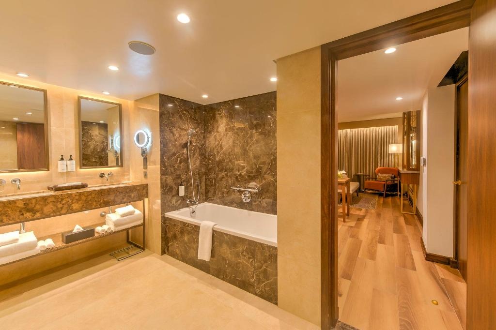 InterContinental Lusaka By IHG  Facilities  Bathroom 10