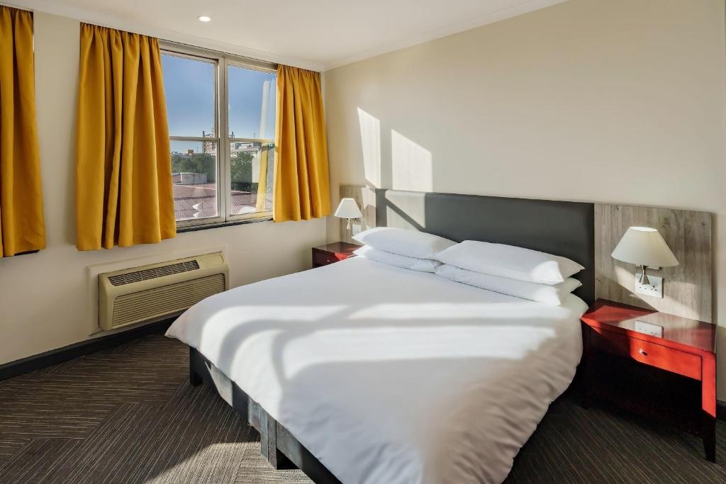 Protea Hotel Lusaka Cairo Road  Rooms  Rooms Image 5 5
